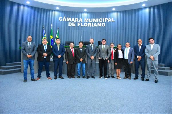 Câmara Municipal de Floriano realiza duas sessões e conclui o ano legislativo de 2024.(Imagem:CMF)