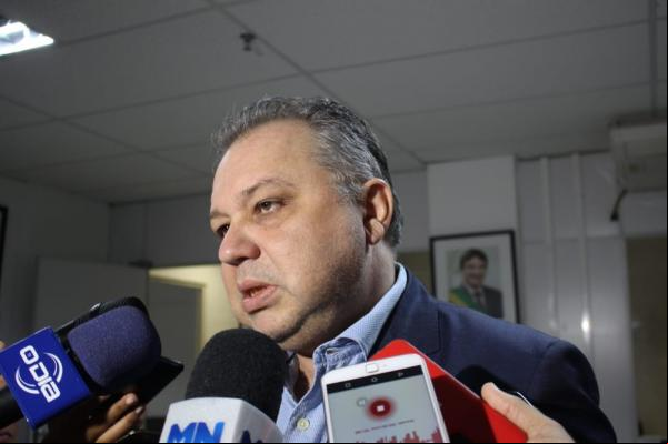 Secretário de Saúde do Piauí, Florentino Neto. (Imagem:Laura Moura/G1)