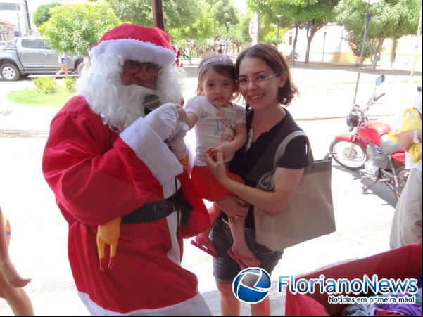 Consumidores aproveitaram o saldão de Natal na loja Lar Paraty.(Imagem:FlorianoNews)
