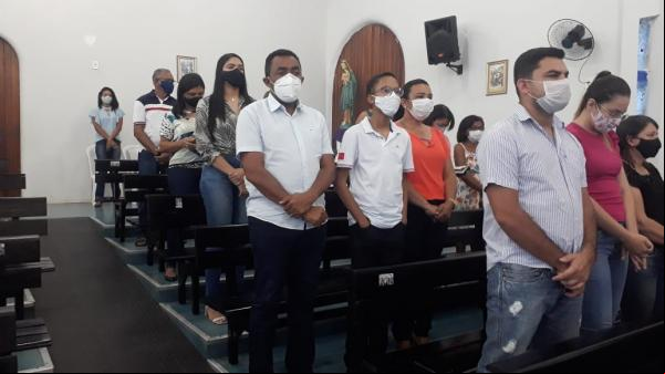 Fiéis da Igreja Católica celebram a Quarta-Feira de Cinzas em Floriano(Imagem:FlorianoNews)