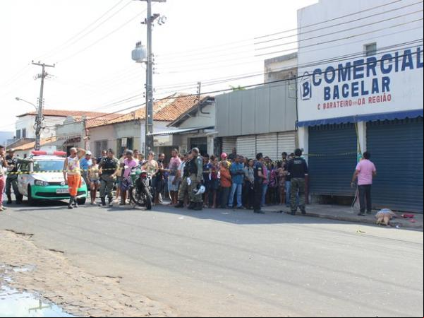 Estudante morre ao ser atingida por bala perdida em Teresina.(Imagem:Catarina Costa/G1 PI)
