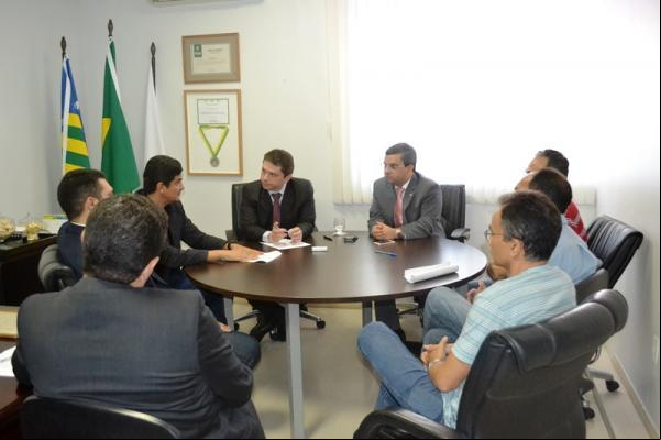 OAB recebe oficiais de justiça para discutir plantão judiciário.(Imagem:GP1)