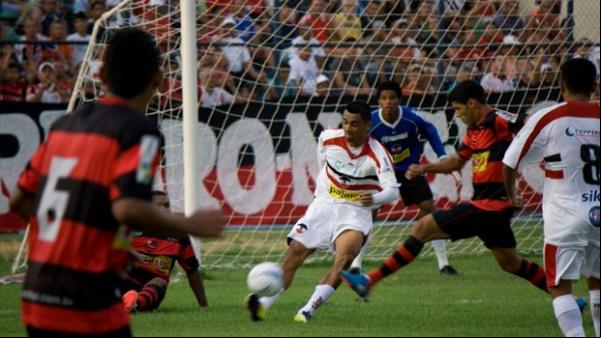 Somente no ano ado, River-PI e Flamengo-PI se enfrentaram seis vezes.(Imagem:Neyla do Rêgo Monteiro)