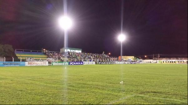 Estádio Felipão ará por aumento de capacidade e terá gramado novo.(Imagem:Josiel Martins)