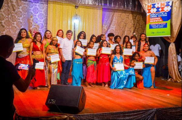Realizada formatura solene do segundo módulo da Escola de Artes Maria Bonita do Grupo Cultura de Rua. (Imagem:M.K Fotos)