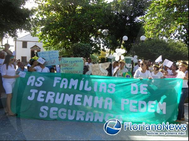 População de Jerumenha realiza manifestação pedindo mais segurança.(Imagem:FlorianoNews)