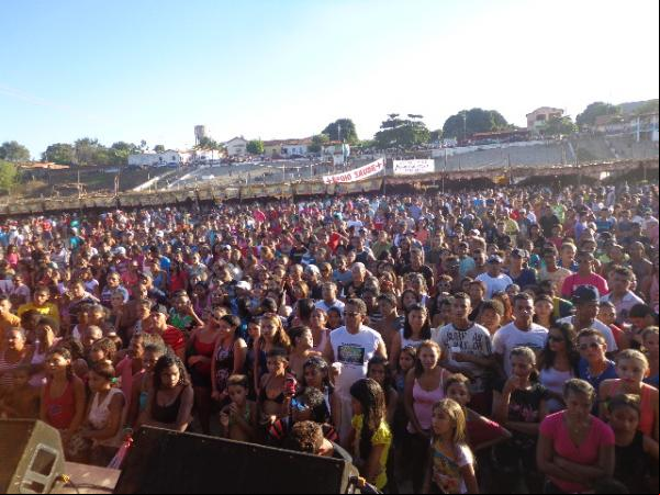 Meninos de Barão e Rochinha e Banda animam Festival de Verão 2013 em São Francisco do Maranhão.(Imagem:FlorianoNews)