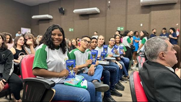 Estudantes da rede estadual recebem medalhas da Olimpíada Nacional de Ciências em Teresina.(Imagem:Reprodução)