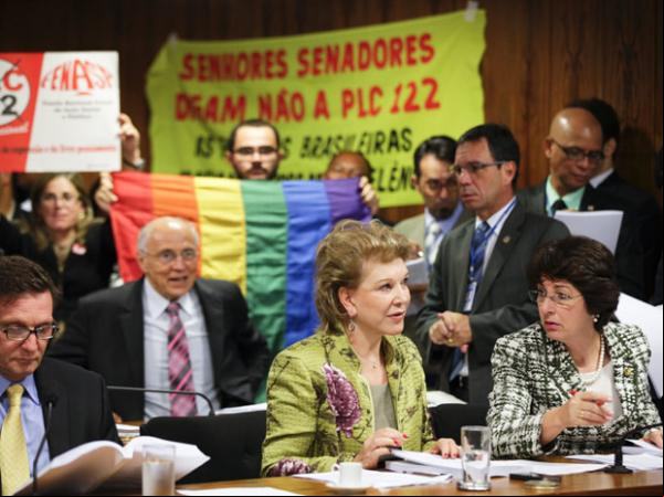 A senadora Marta Suplicy, relatora do projeto que criminaliza a homofobia na Comissão de Direitos Humanos.(Imagem:Agência Senado)