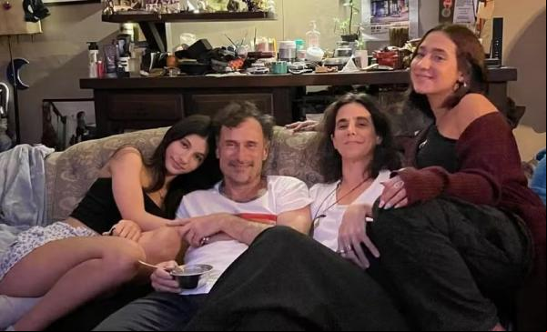 Antonia Diaz, Enrique Diaz, Mariana Lima e Elena Diaz.(Imagem:Reprodução/Instagram)