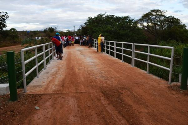 Inaugurada a ponte da Localidade Barra do Coqueiro.(Imagem:Waldemir Miranda)