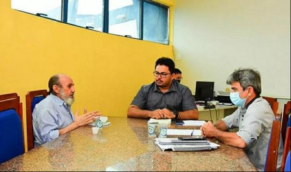 Arquiteto Nilson Coelho e os vereadores Professor Magno e Edvaldo Araújo.(Imagem:Reprodução/Instagram)