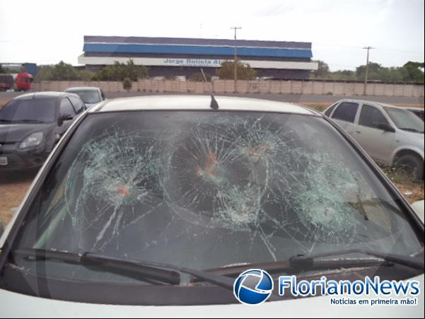 Em Barão de Grajaú motociclista colide contra carro e é atropelado enquanto recebe socorro.(Imagem:FlorianoNews)
