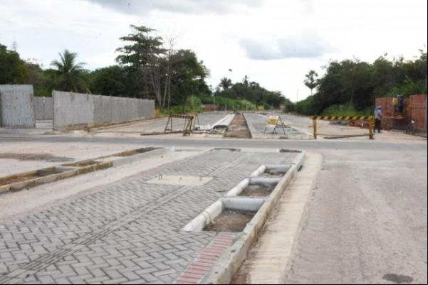 Prefeitura de Floriano efetiva indenizações a beneficiários da Avenida Fauzer Bucar.(Imagem:SECOM)