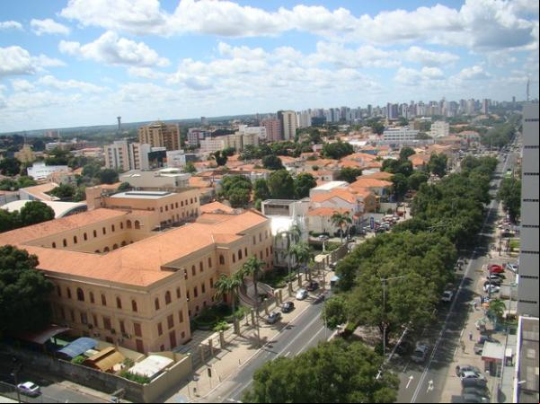 Decisão veta intervenções no canteiro central da avenida Frei Serafim.(Imagem:Catarina Costa/G1)