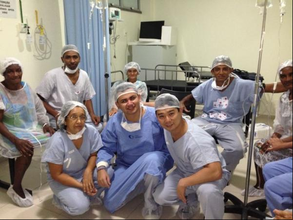 Dr. Luiz Heront realizou cirurgias no mutirão de catarata do SUS.(Imagem: Luiz Heron)