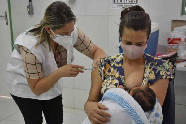 Grávidas e puérperas que receberam dose da AstraZeneca devem tomar vacina da Pfizer na 2ª aplicação no Piauí(Imagem:Divulgação)