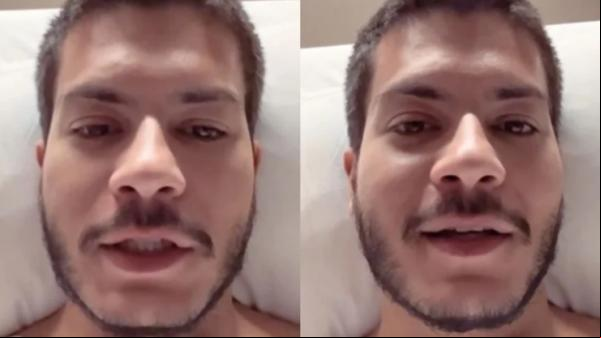 Aguiar, que precisou cancelar sua turnê por conta de seu problema, disse que estava chateado com alguns comentários negativos que tem recebido nos últimos dias. ?Eu leio um monte d(Imagem:Reprodução)