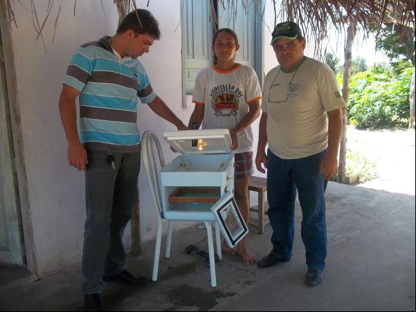 Secretário participa de encerramento de curso sobre criação de galinhas.(Imagem:Assessoria de Imprensa)