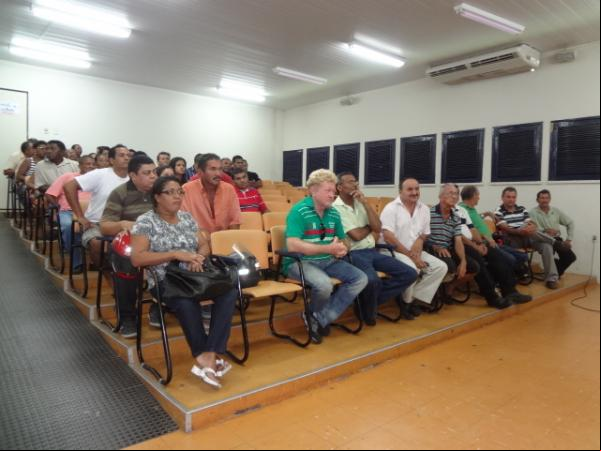 Procuradoria do município discute medida judiciária com donos de Trailers em locais públicos.(Imagem:FlorianoNews)