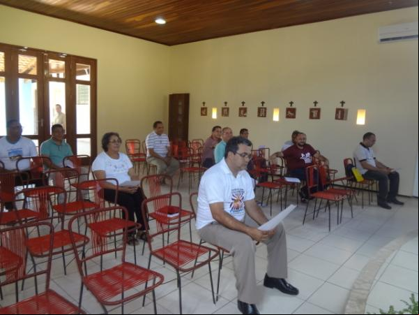 Padres participaram de encontro na Diocese de Floriano.(Imagem:FlorianoNews)