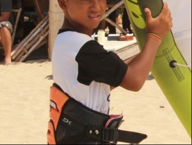 Aos 11 anos, James Freitas disputa título da etapa do Nacional de Kitsurf.(Imagem:Josiel Martins)