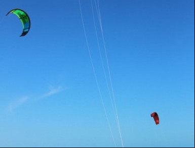 Festival das Emoções: estrelas e campeões de Kitesurf dão show de manobras na praia de Barra Grande, litoral do Piauí.(Imagem:Divulgação/Signature )