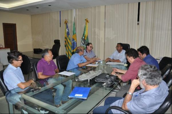 Empresários discutem parceria para o desenvolvimento industrial de Floriano.(Imagem:SECOM)