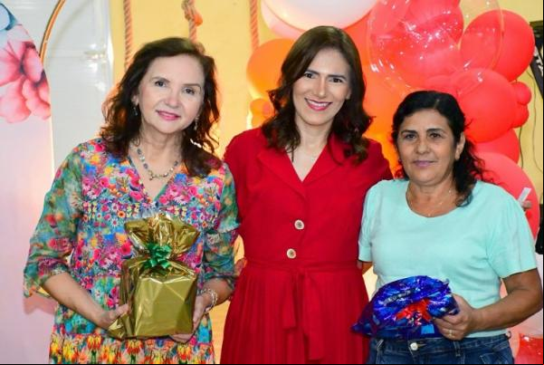 Prefeitura de Floriano realiza grande festa em homenagem ao Dia das Mães.(Imagem:Reprodução)