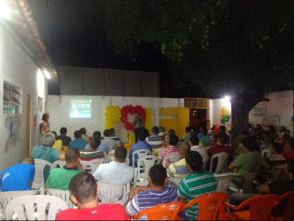 Pais são homenageados pela Escola Mega de Floriano.(Imagem:FlorianoNews)