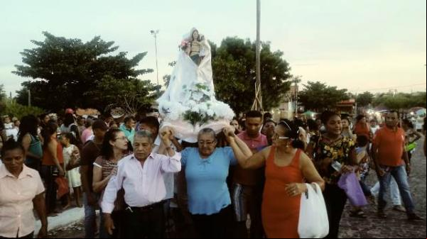 Procissão e missa campal encerram os festejos de Nossa Senhora de Nazaré.(Imagem:FlorianoNews)
