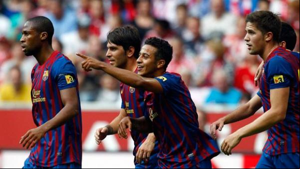Thiago Alcântara comemora o primeiro gol: filho de Mazinho foi destaque no primeiro tempo.(Imagem:Reuters)
