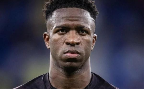 Vini Jr desabafa após novo caso de racismo em estádio(Imagem:Reprodução)