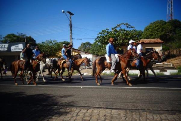 Vaqueiros participam de tradicional cavalgada nos festejos de São Pedro de Alcântara.(Imagem:FlorianoNews)