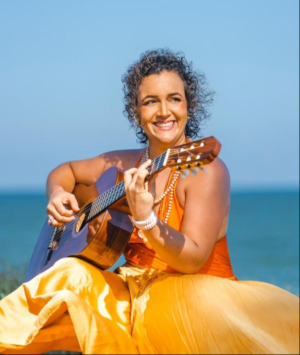 Baião composto pela violonista Jana Vasconcellos, Pra Edu tem sequência de acordes inspirada em Ponteio, composição com a qual Edu Lobo venceu festival de 1967 ao apresentar a mús(Imagem:Reprodução)