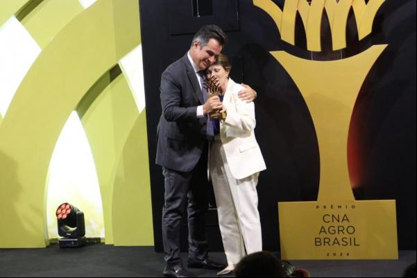 Ciro Nogueira é escolhido o Político do Ano pela Confederação Nacional de Agricultura(Imagem:Divulgação)