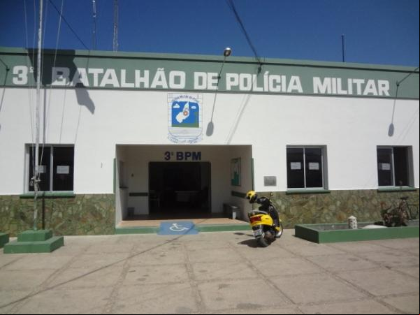 Comerciante é vítima de tentativa de homicídio por policial militar.(Imagem:FlorianoNews)