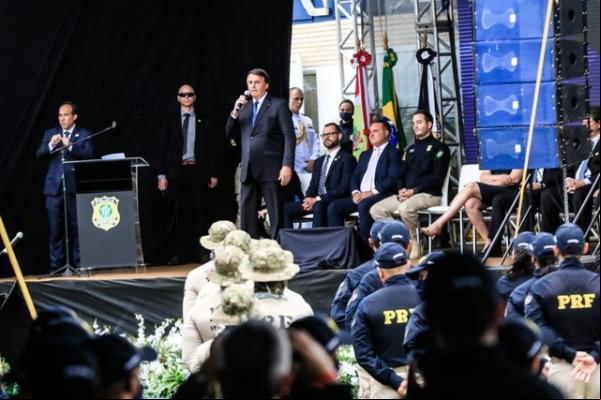 Presidente Bolsonaro fez discurso curto durante evento em Florianópolis e falou sobre Estados Unidos.(Imagem:Diorgenes Pandini/ NSC)