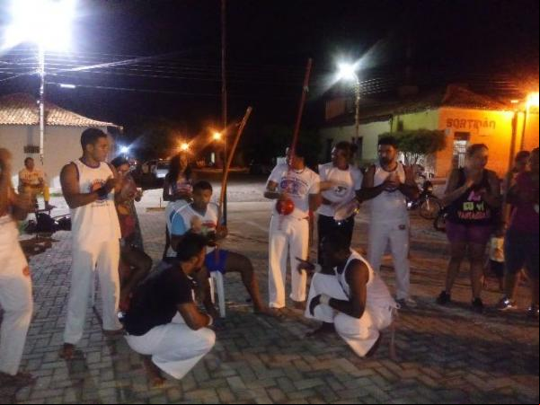 Capoeiristas celebram Semana da Consciência Negra com roda de capoeira em Floriano.(Imagem:FlorianoNews)