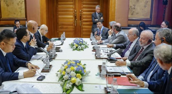 Audiência com o CEO da Norinco, Cheng DeFang.(Imagem:Ricardo Stuckert/PR)