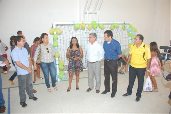 Escola Municipal José Francisco Dutra ganha Quadra Coberta.(Imagem:Secom)