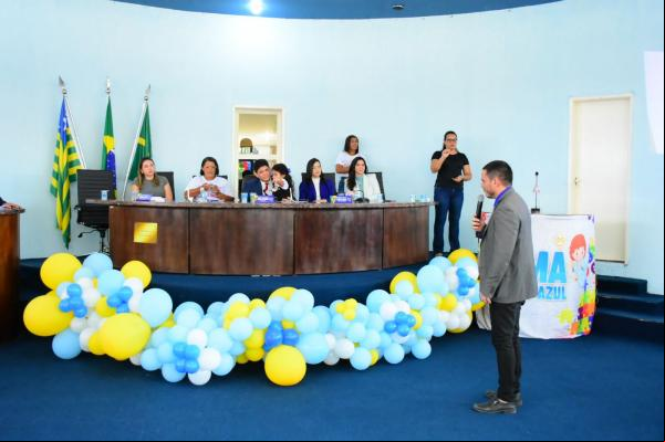 Câmara de Floriano comemora o Dia de Conscientização do Autismo com sessão solene(Imagem:CMF)
