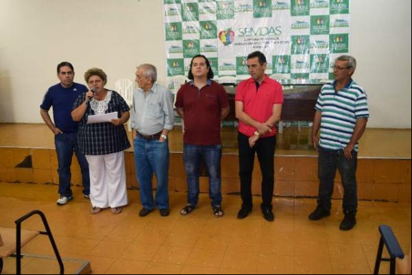 Prefeito Gilberto Júnior entrega recursos para Escolas de Samba.(Imagem:Secom)