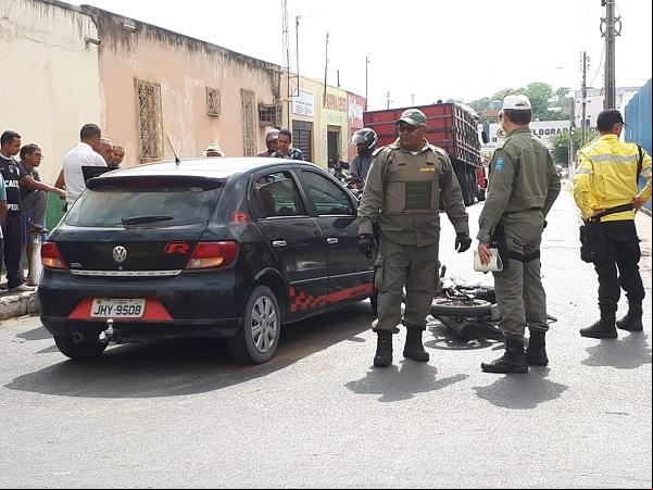 Colisão envolvendo três veículos deixa motociclista ferida em Floriano.(Imagem:Jc24horas)