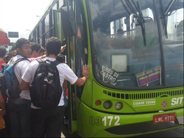 Reajuste de 10% será para a agem inteira na capital.(Imagem:Marco Freitas/G1)