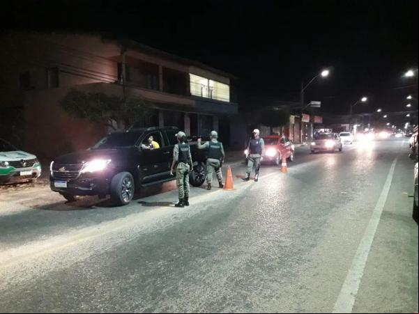 27º BPM relaiza blitz após denúncia de