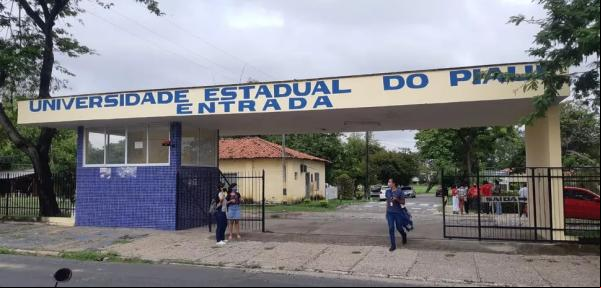 Uespi anuncia concurso com 160 vagas para professores e técnicos istrativos; edital deve ser publicado em até 45 dias.(Imagem:Lucas Marreiros/g1)