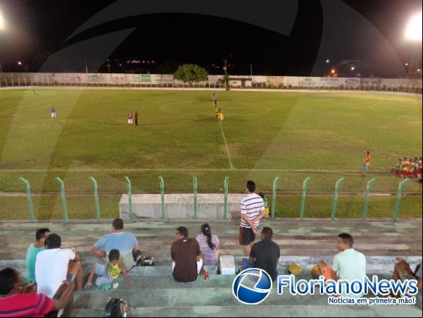 Atletas do Futuro vence Boca Júnior e disputará final do campeonato baronense de futebol.(Imagem:FlorianoNews)
