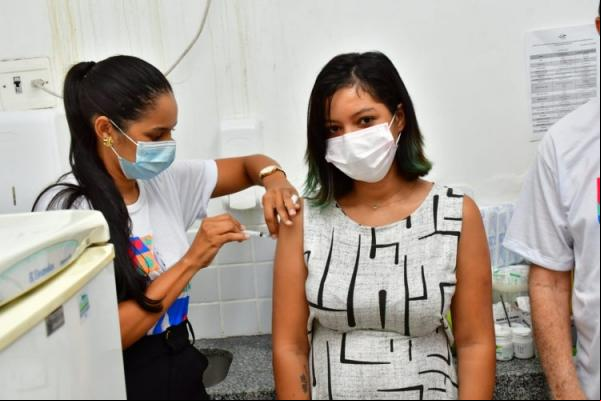 Floriano: População comparece ao Dia D de Vacinação contra a Gripe.(Imagem:Secom)