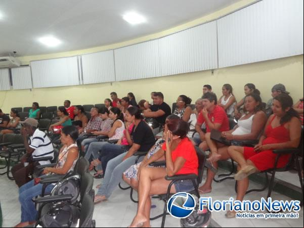 Câmara promoveu debate sobre situação de imóveis invadidos no Conjunto Zé Pereira.(Imagem:FlorianoNews)